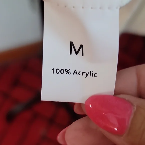 Red and White Crew Neck Sweater with Flag Design - Picture 7 of 8